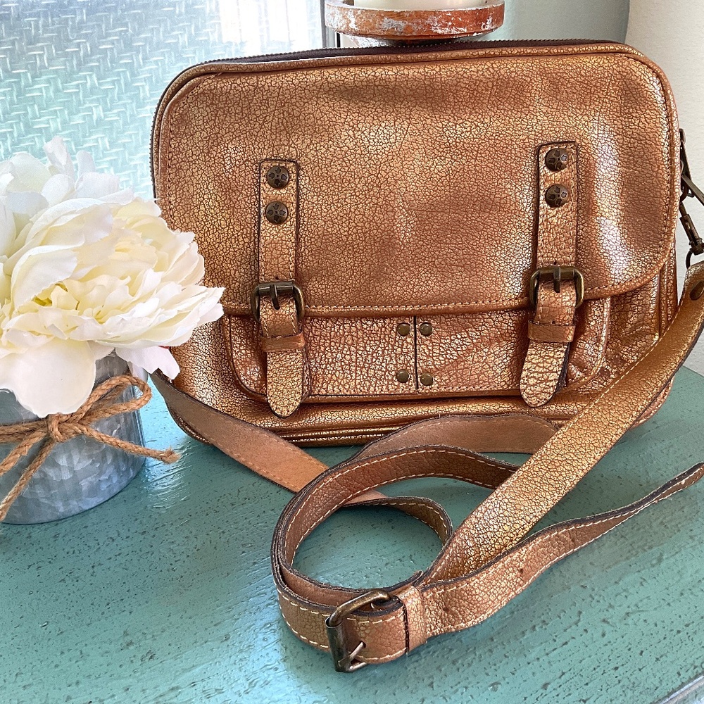 Patricia Nash “Leon” Gold Italian Leather Satchel EUC